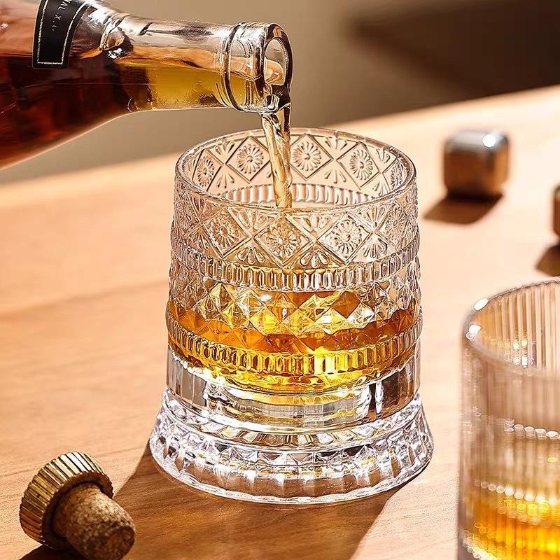 360 °   كأس ويسكي دوار مع إضاء - مراجعة Old Fashioned Glass وسعره